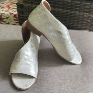 Super Stylish Silver Sparkly Shoes